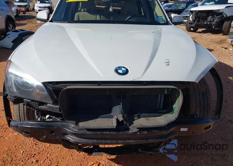 2014 BMW X1 xDrive28I из США, поврежденный, VIN WBAVL1C58EVY16097